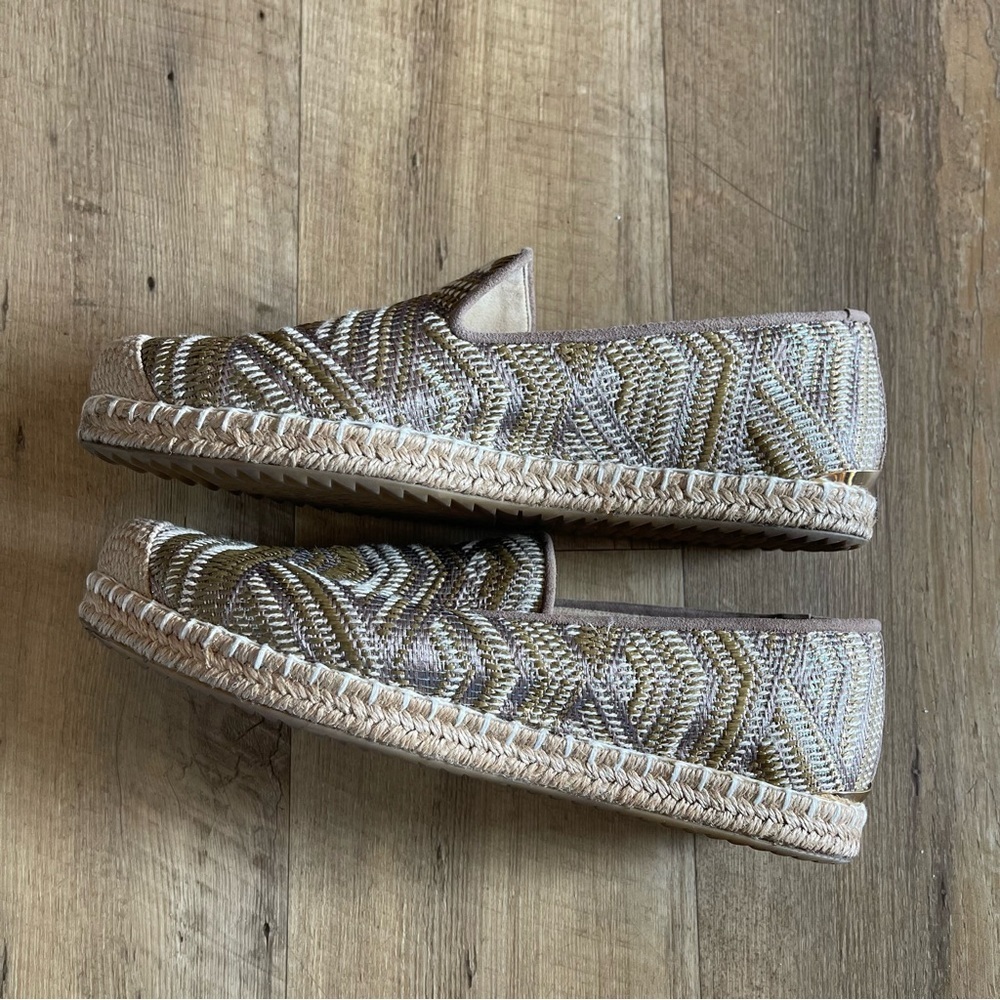 Stuart Weitzman | Pipe Catalan Espadrilles - Picture 5 of 10